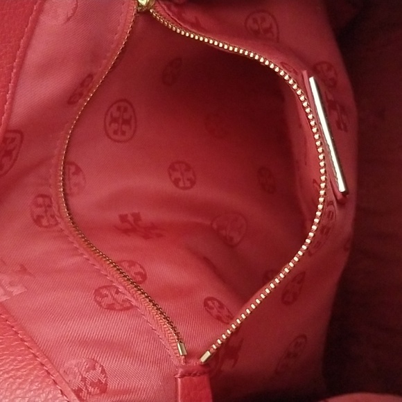 New Tory Burch Duet Hobo Bag - Picture 13 of 14